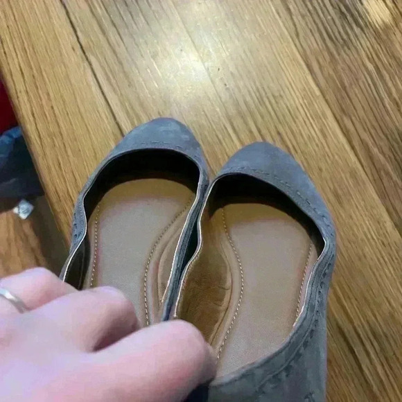 Frye Tinsley Stitch Suede Gray Ballet Flats size 8.5M - Picture 7 of 9